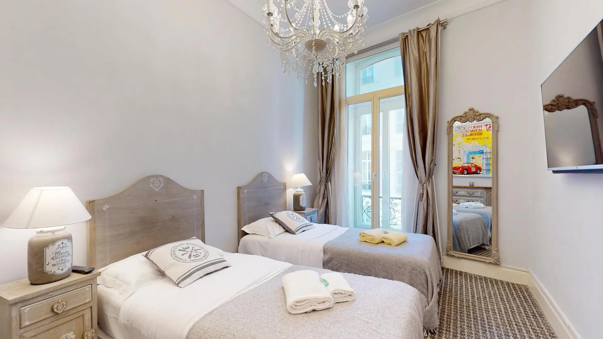 Silver Suite Five Stars Holiday House Nice